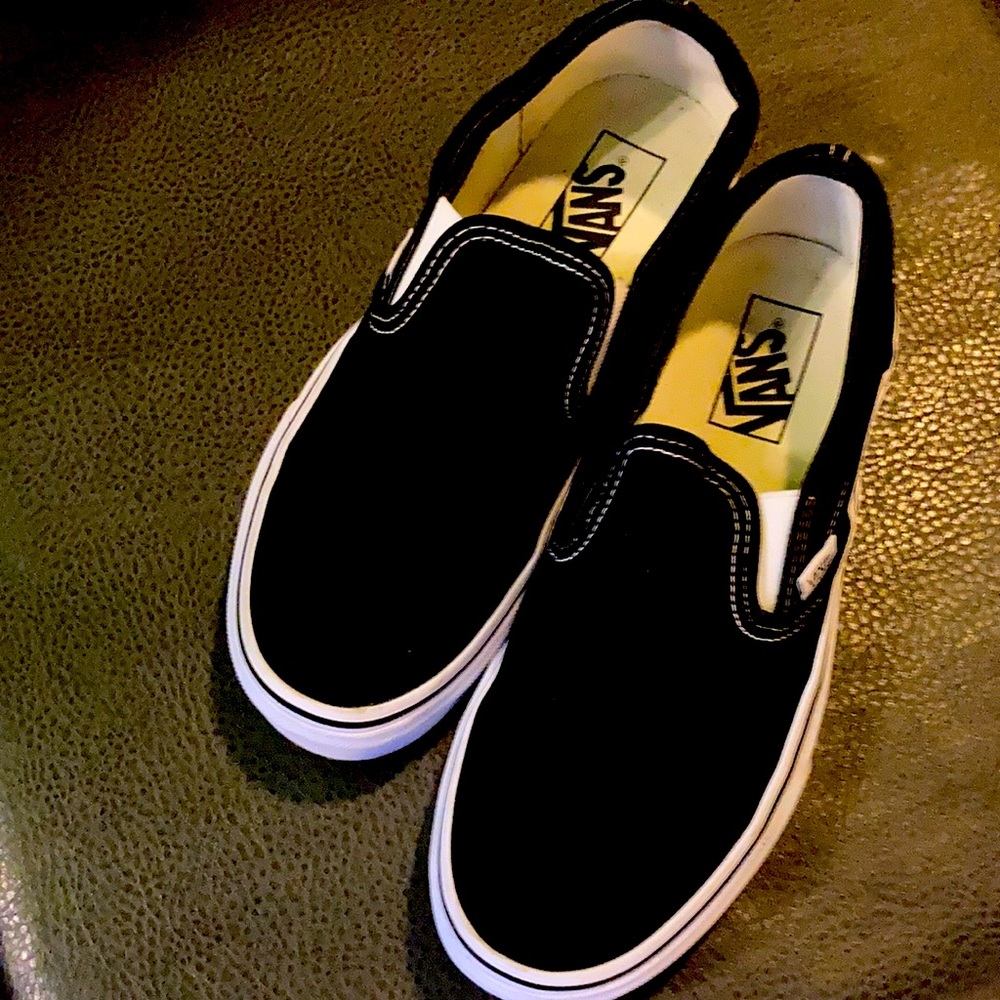 Van Sneakers women size8.5 new wore only once